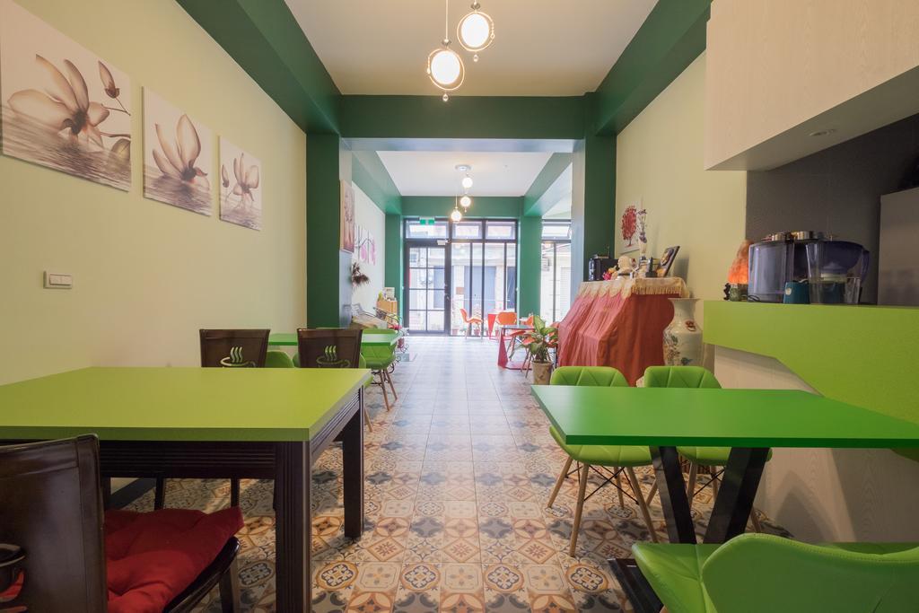 Zhizhu Homestay Tainan Exterior foto